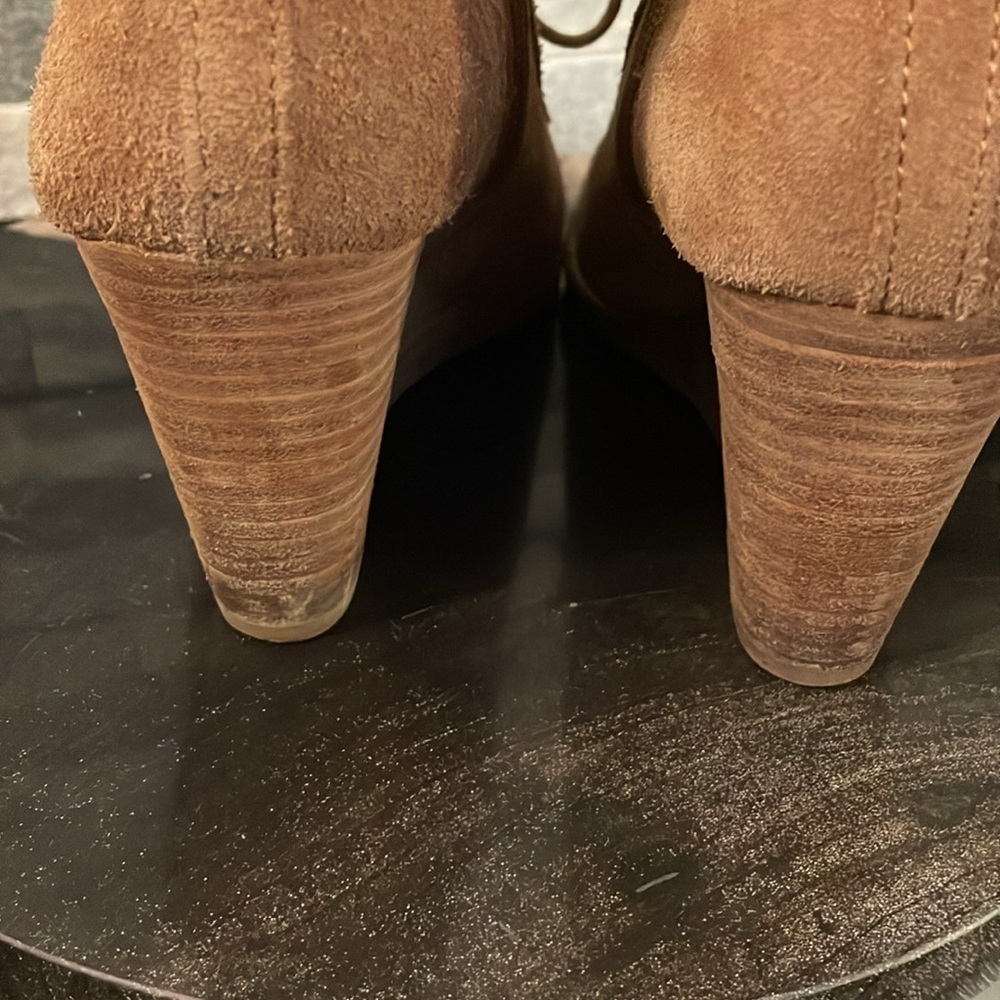 LUCKY BRAND SUEDE LACE UP BOOTIE SIZE6 - Picture 5 of 10